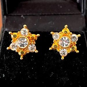Avon Snowflake Post Earrings With Removable Studs